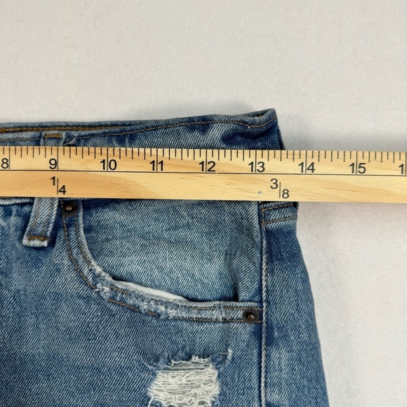 Abercrombie & Fitch The Boyfriend Mid Rise Jean Shorts Size 24/00 Raw Rolled Hem - Picture 6 of 10